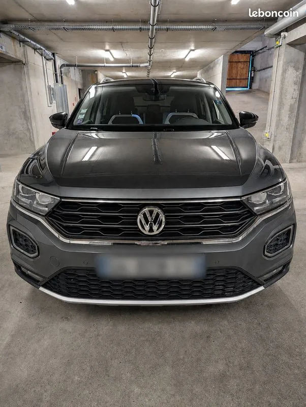 Volkswagen T-Roc 2018 photo 2