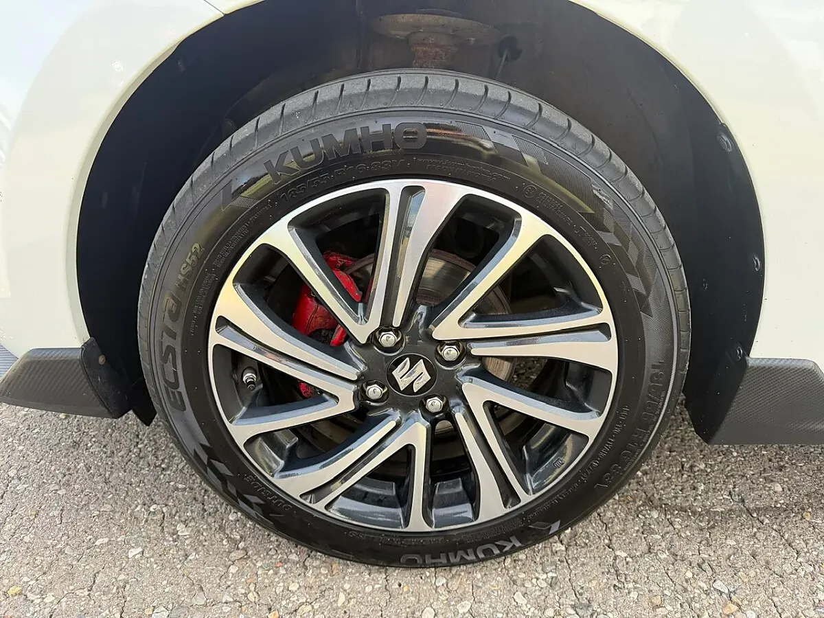 Suzuki Swift 2021 photo 3