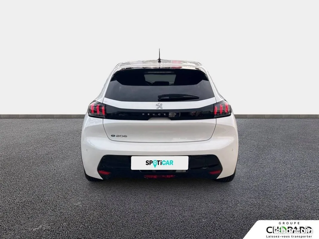 Peugeot 208 2022 photo 5