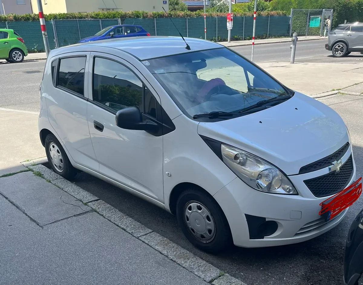 Chevrolet Spark 2012 photo 2