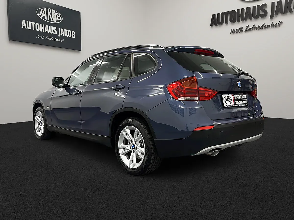 BMW X1 2011 photo 2