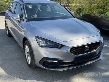 Seat Leon 2023 photo 2