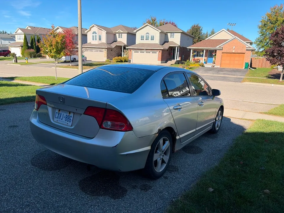 Honda Civic 2007 photo 2