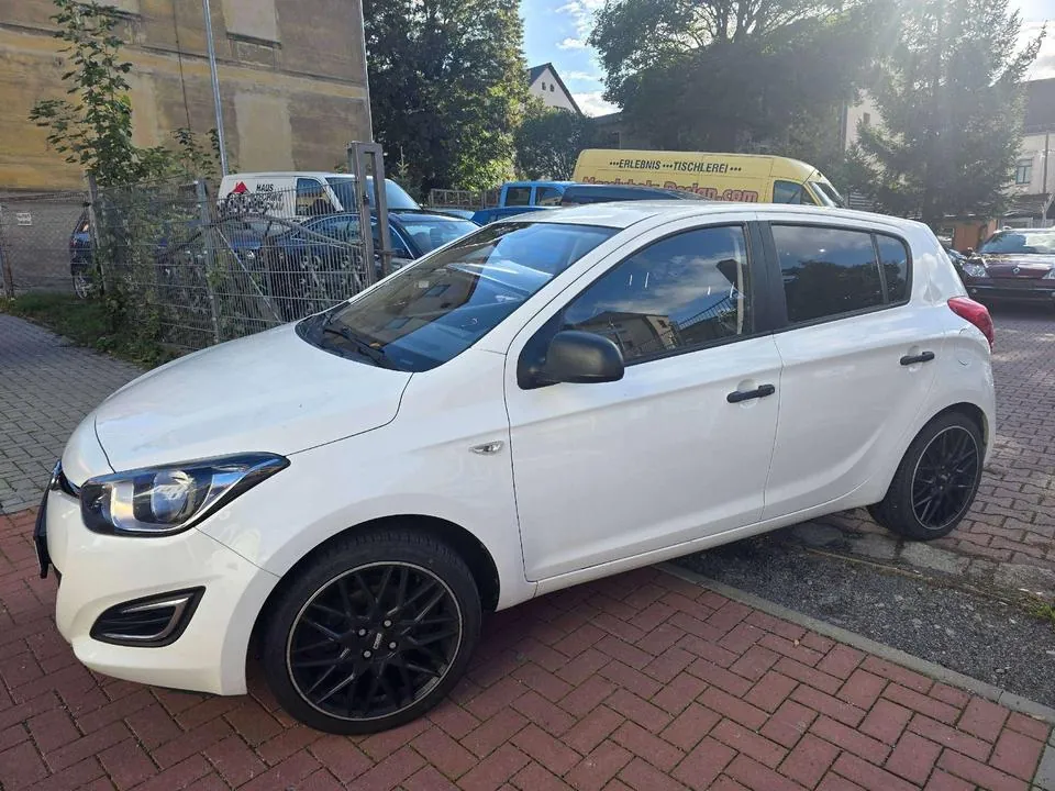 Hyundai I20