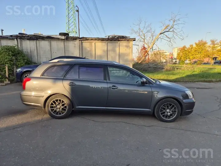 Toyota Avensis 2006 photo 5