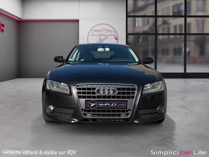 Audi A5 2010 photo 2