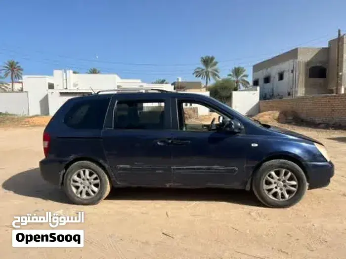 Kia Carnival 2007 photo 2