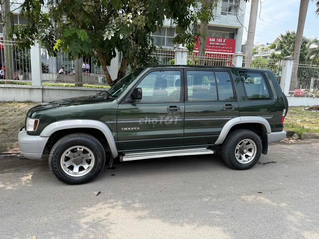 Isuzu Trooper 2002 photo 3