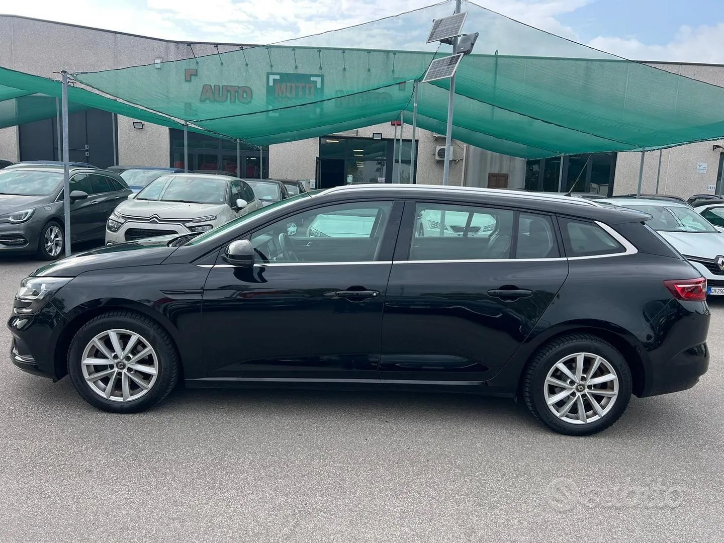 Renault Megane Sporter 2019 photo 2