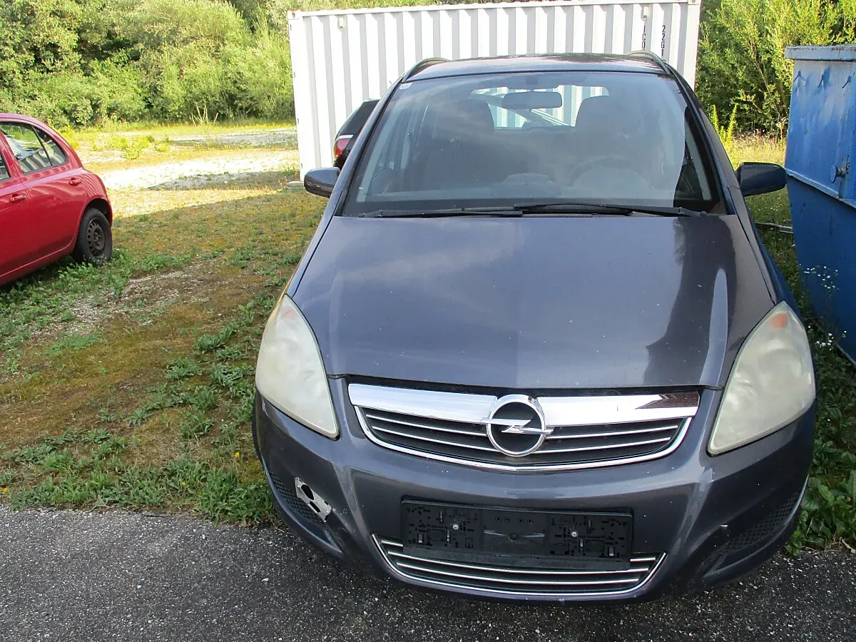 Opel Zafira 2008 photo 2