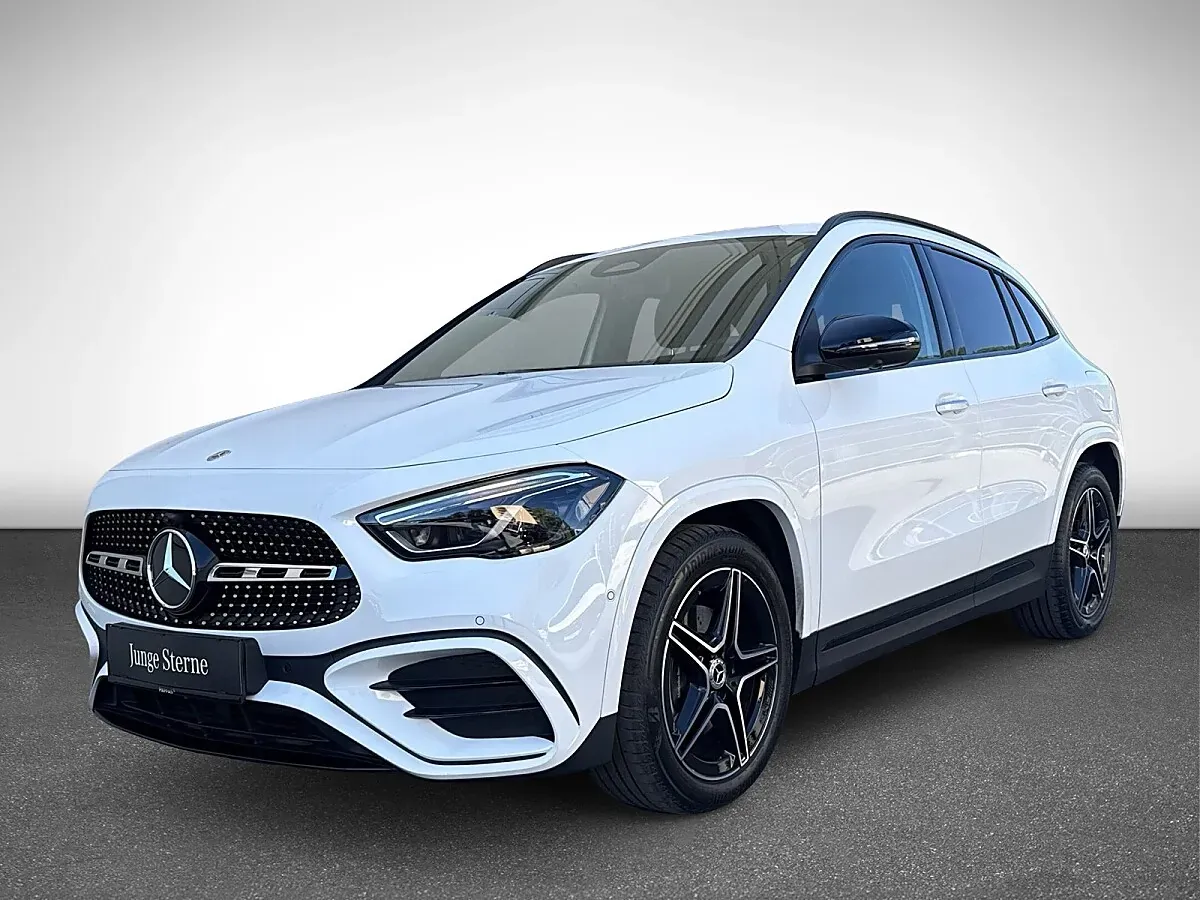 Mercedes-Benz Gla Class 2025 photo 2