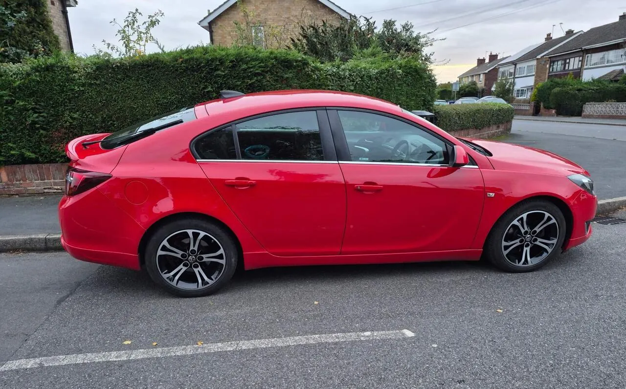 Vauxhall Insignia 2016 photo 3