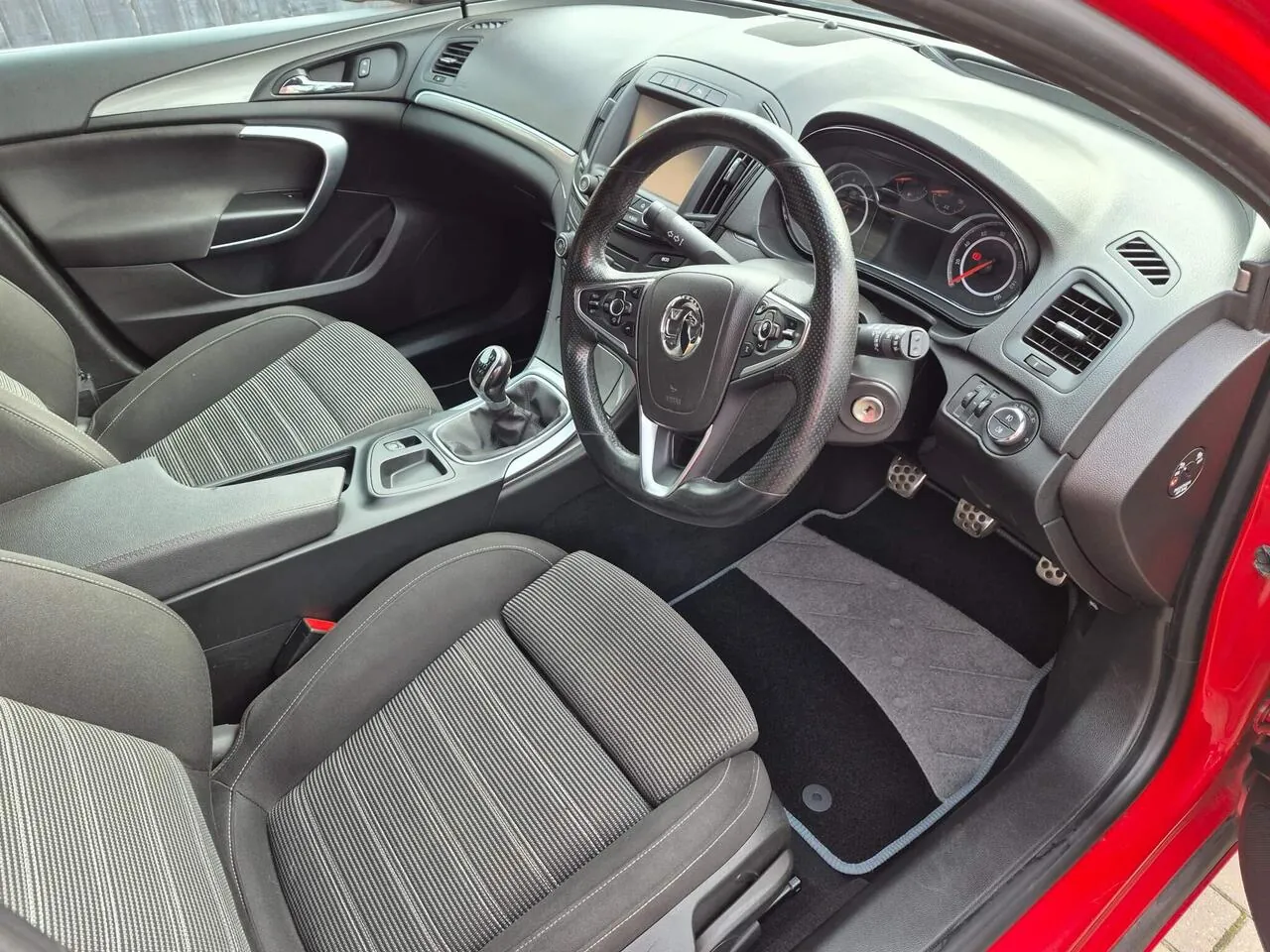 Vauxhall Insignia 2016 photo 4