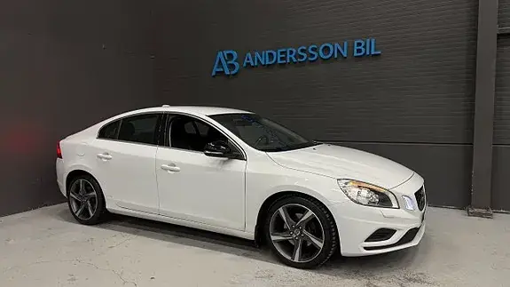 Volvo S60 2012 photo 4