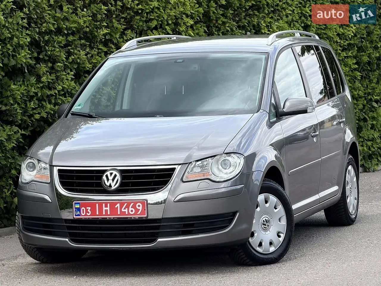 Volkswagen Touran 2009 photo 4