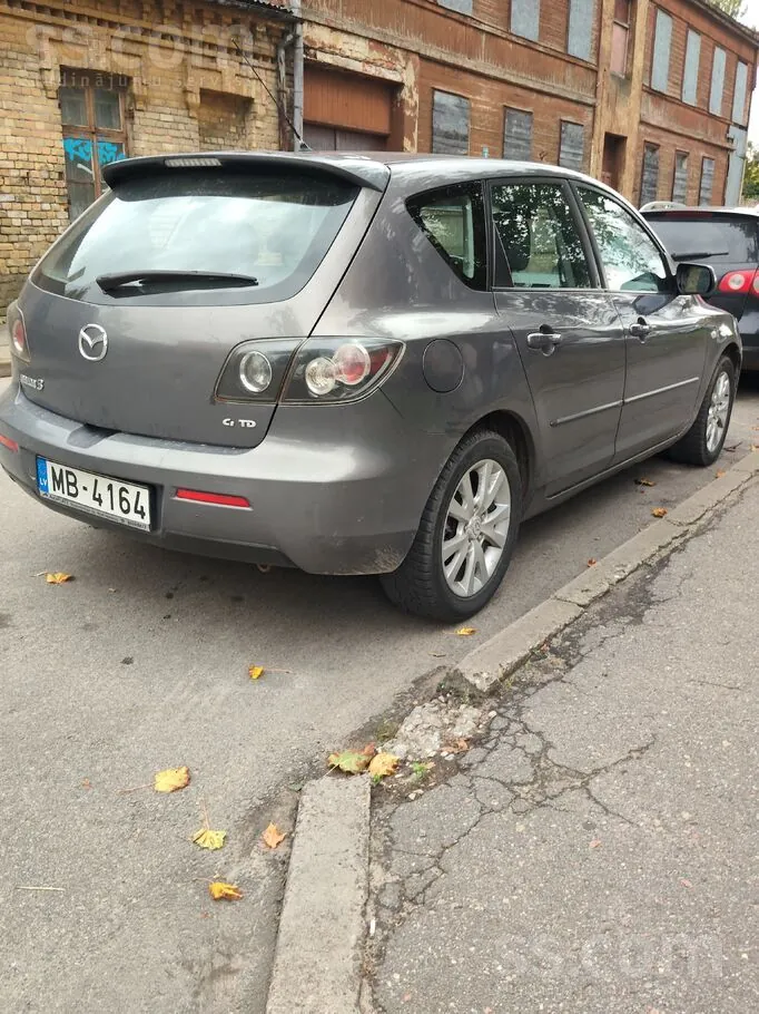Mazda Mazda3 2007 photo 3