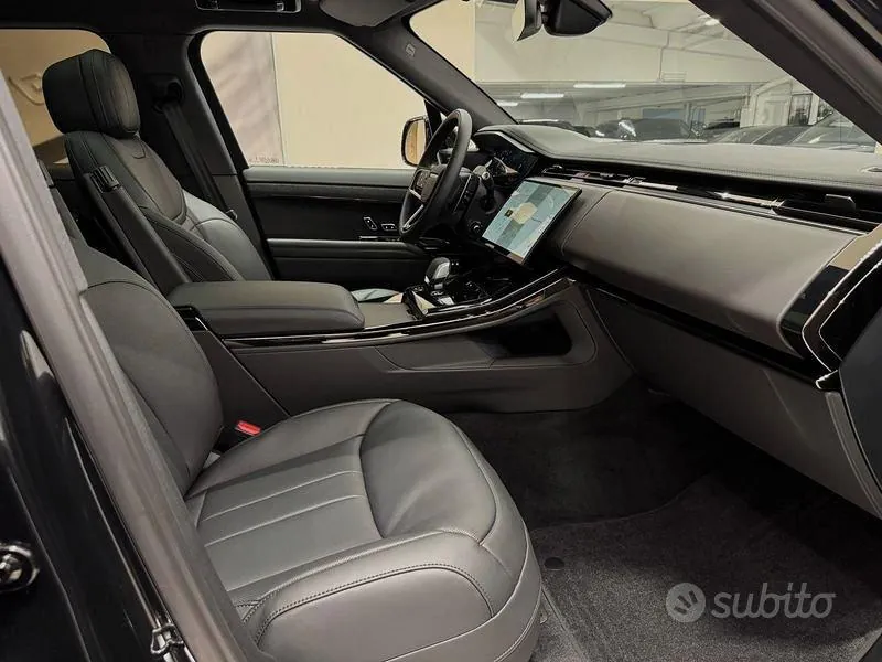 Land Rover Range Rover Sport 2026 photo 3