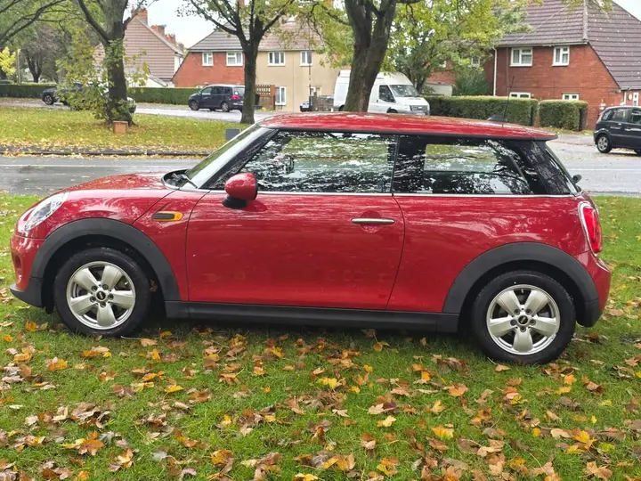 Mini Hatch 2014 photo 4