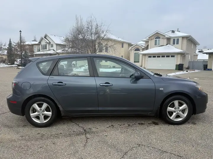 Mazda 3 2008 photo 2