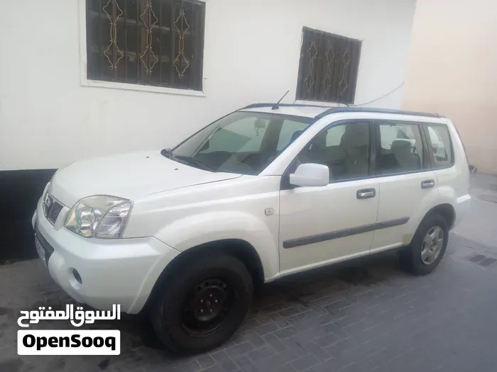 Nissan X-Trail 2011 photo 2