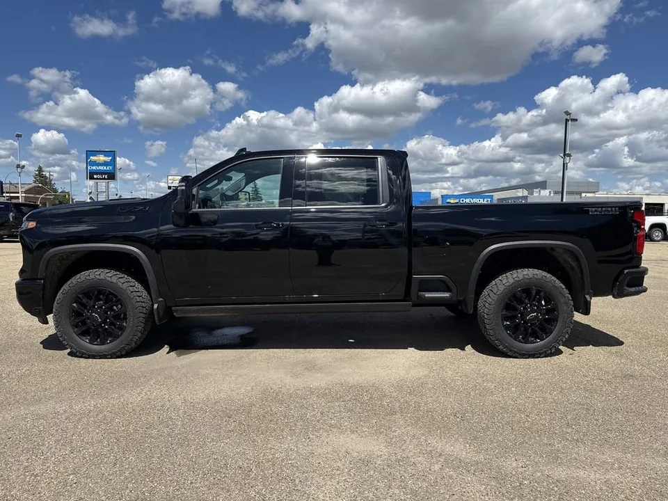 Chevrolet Silverado 3500Hd 2026 photo 5