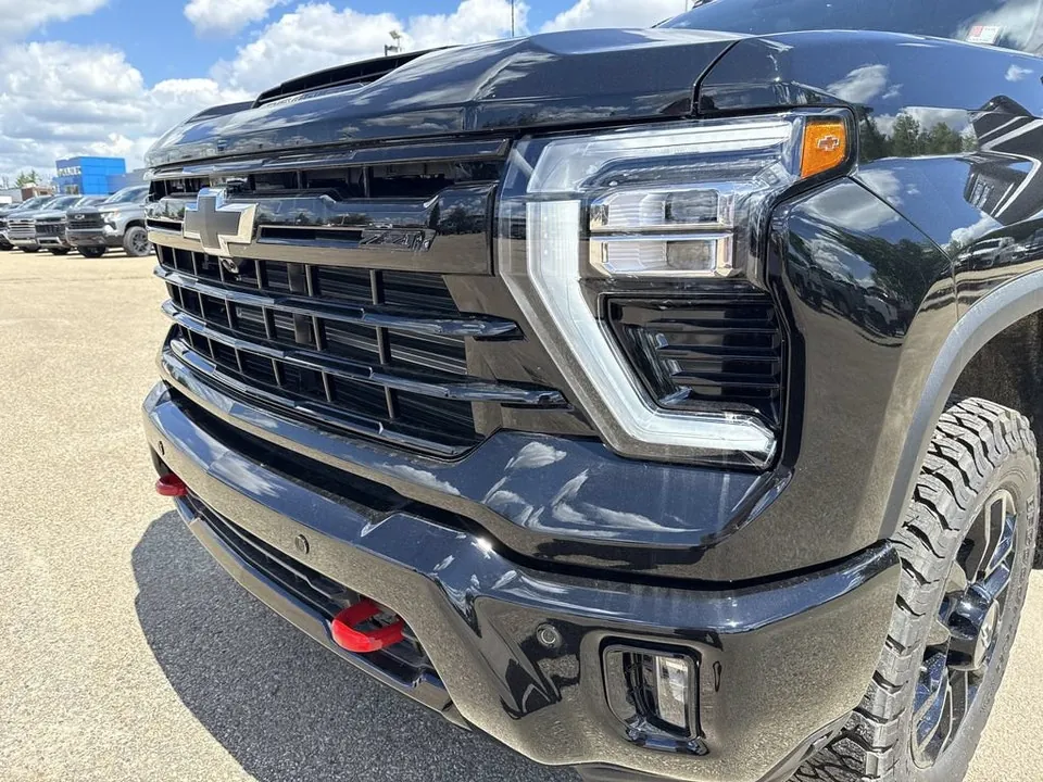 Chevrolet Silverado 3500Hd 2026 photo 3