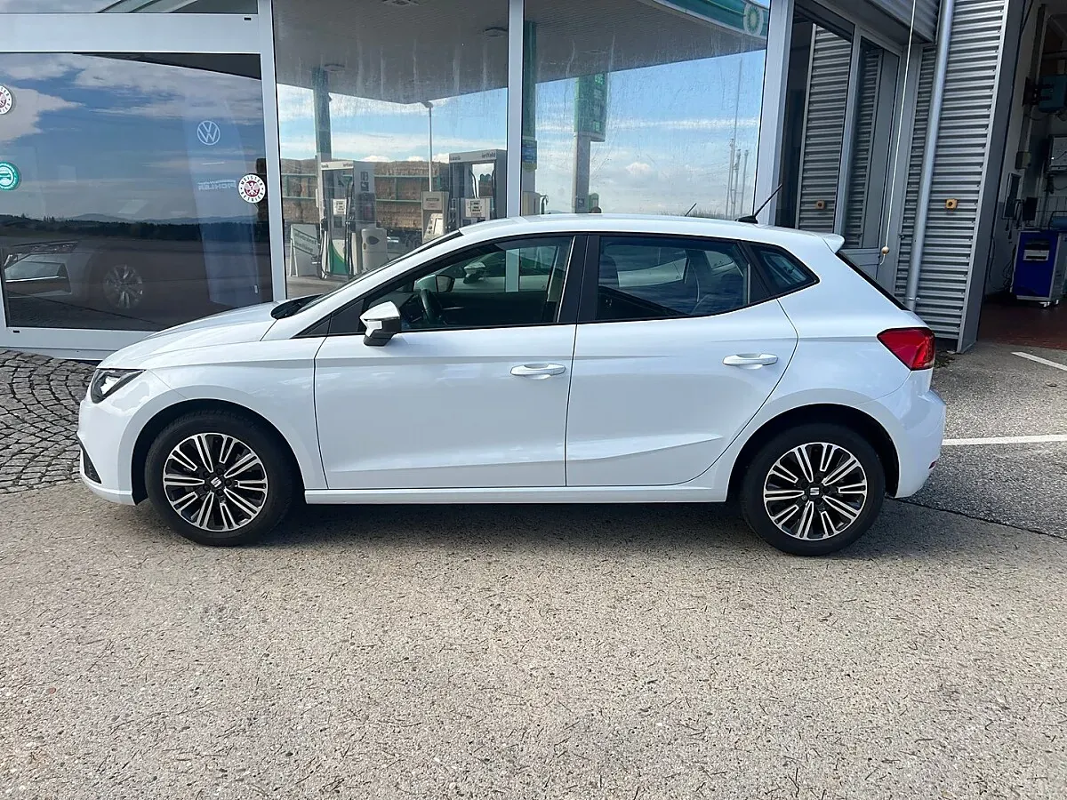 Seat Ibiza 2024 photo 3