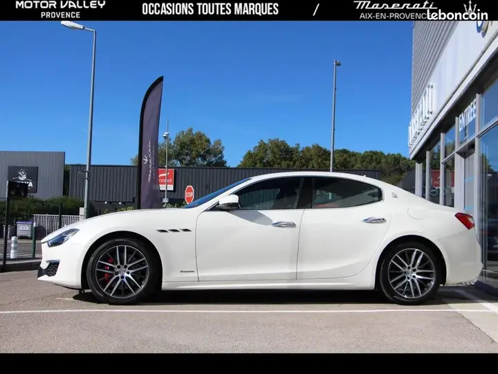 Maserati Ghibli 2018 photo 2