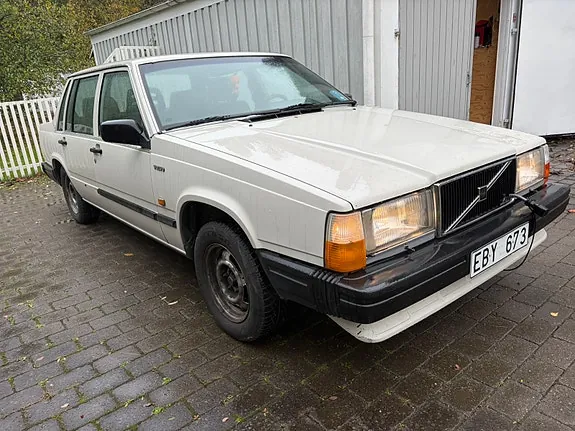 Volvo 740 1987 photo 2