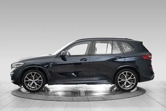 BMW X5 2021 photo 2