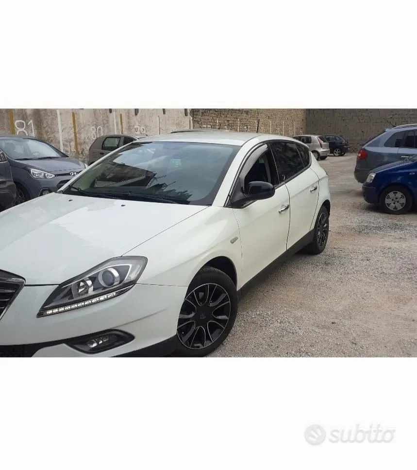 Lancia Delta 2010 photo 4