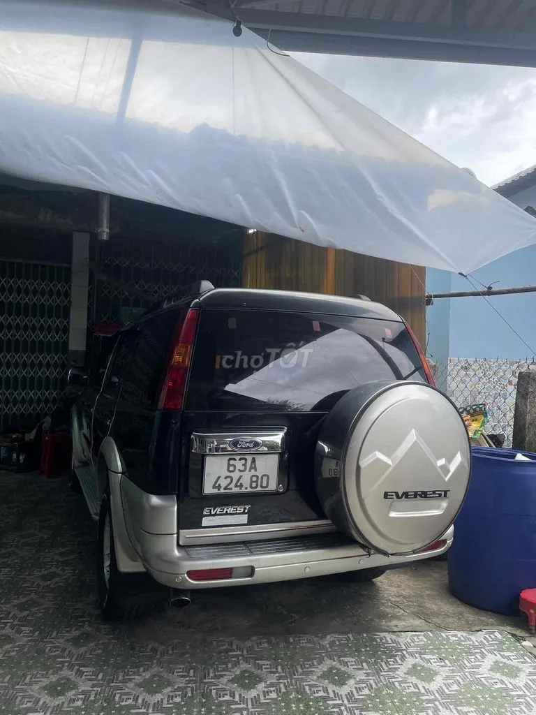 Ford Everest 2006 photo 2
