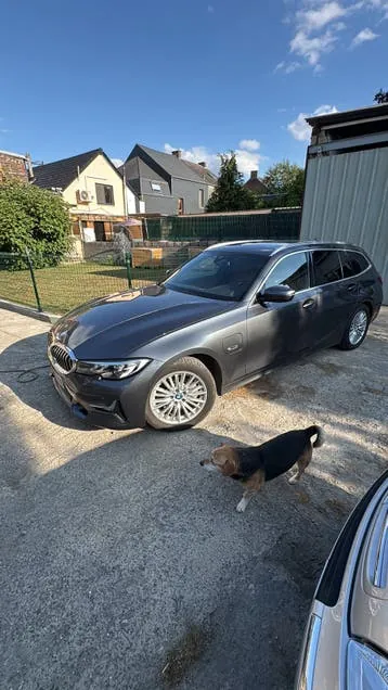 BMW 330E