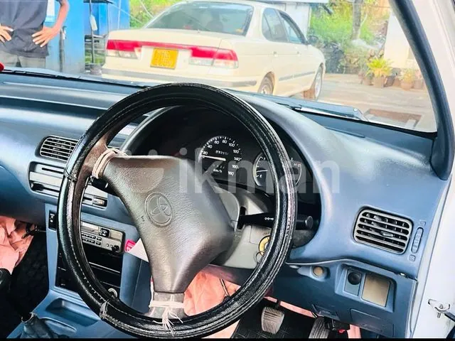 Toyota Corolla 1992 photo 5