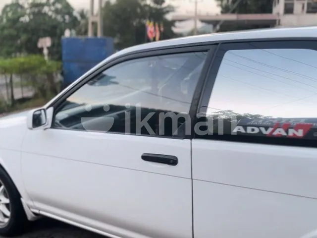 Toyota Corolla 1992 photo 3