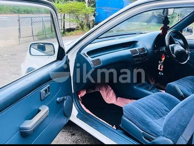 Toyota Corolla 1992 photo 4