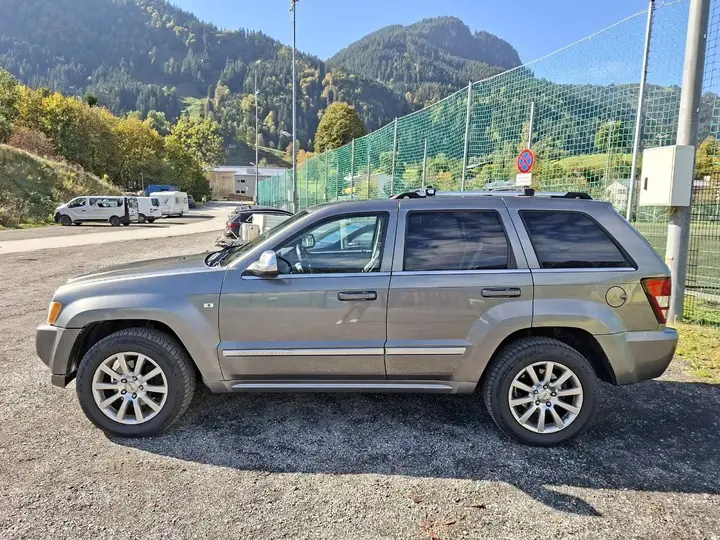 Jeep Grand Cherokee 2006 photo 2