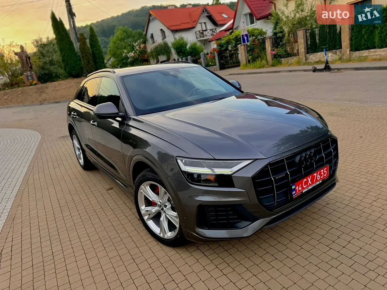 Audi Q8 2019 photo 2