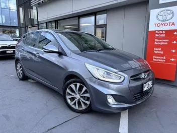 Hyundai Accent 2015 photo 2