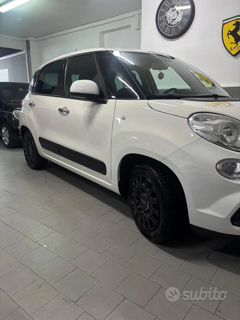 Fiat 500L 2021 photo 2