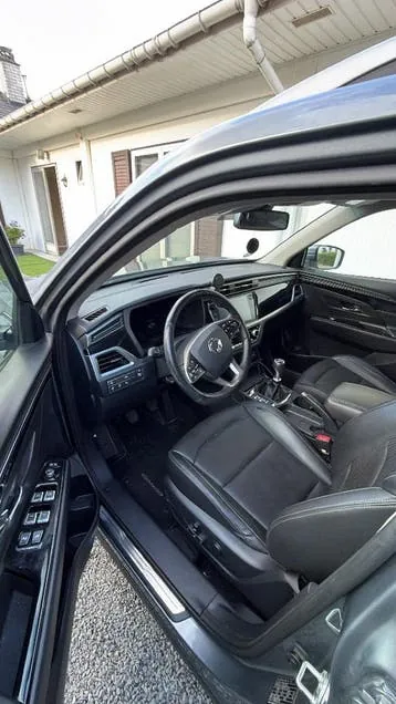 KG Mobility Korando