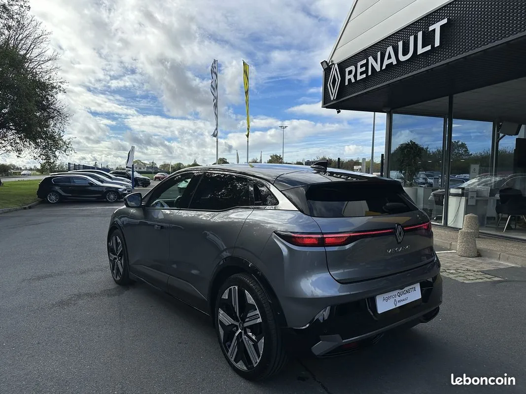 Renault Megane 2023 photo 3