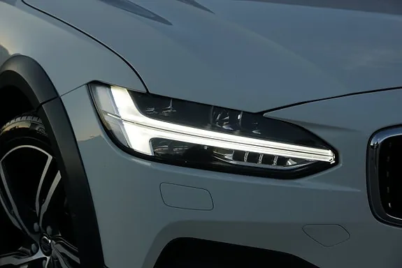 Volvo V90 Cross Country 2018 photo 4