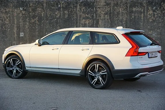 Volvo V90 Cross Country 2018 photo 5