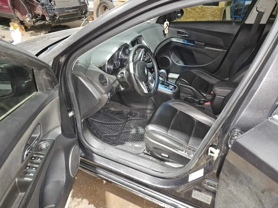 Chevrolet Cruze 2014 photo 2