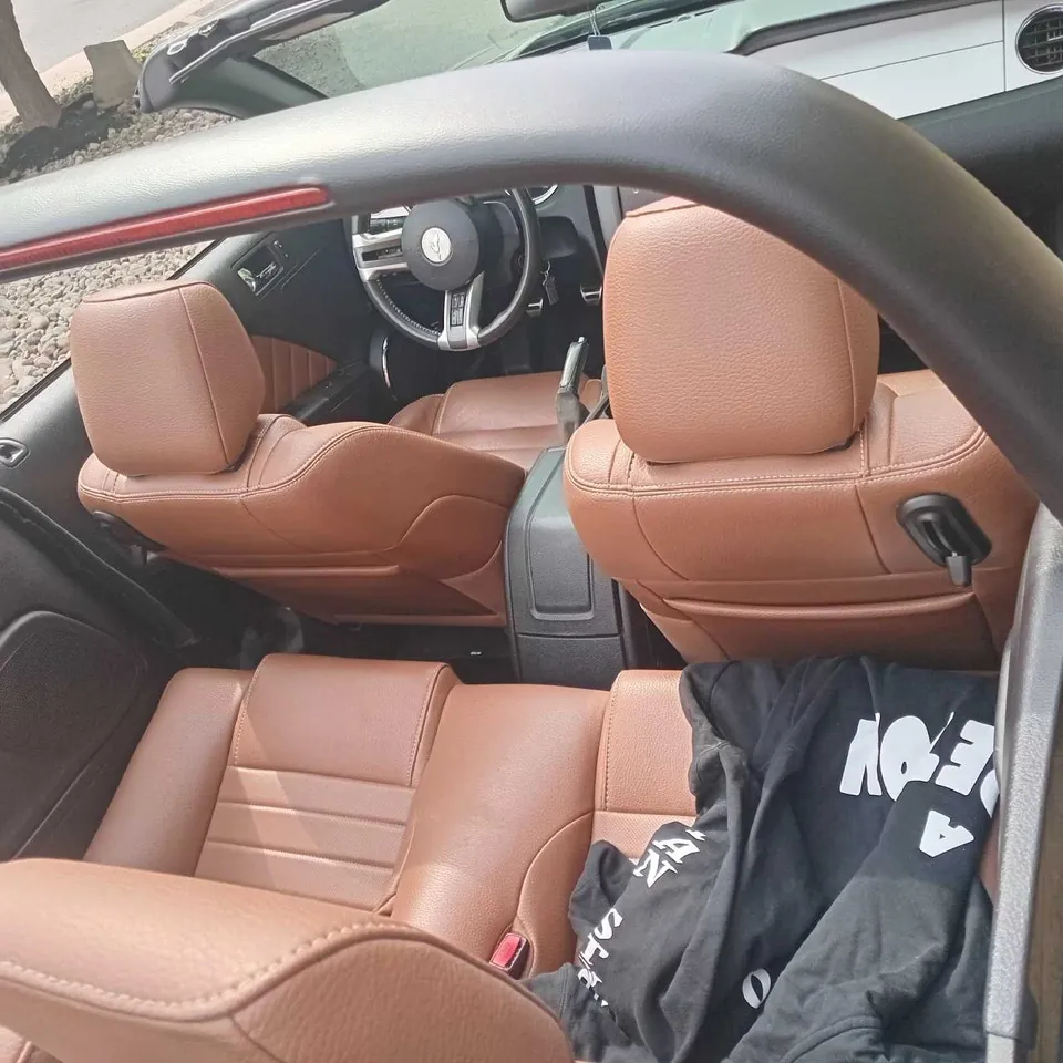 Ford Mustang 2011 photo 4