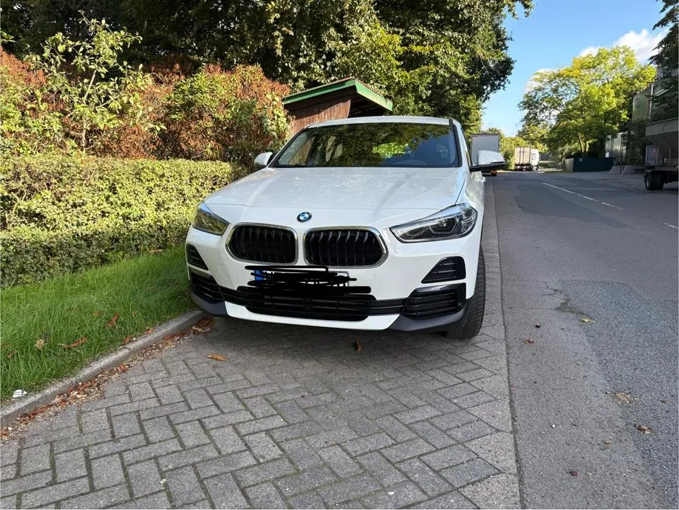 BMW X2