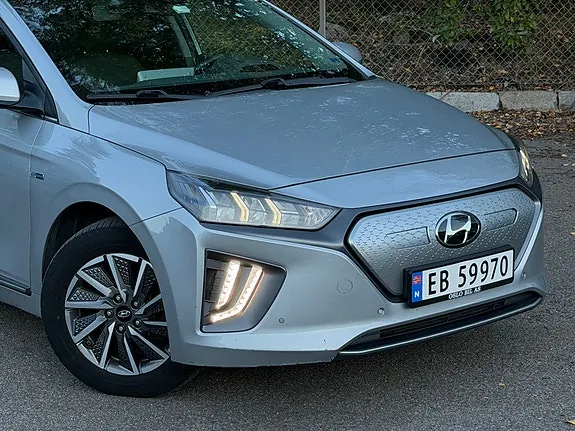 Hyundai Ioniq 2020 photo 2
