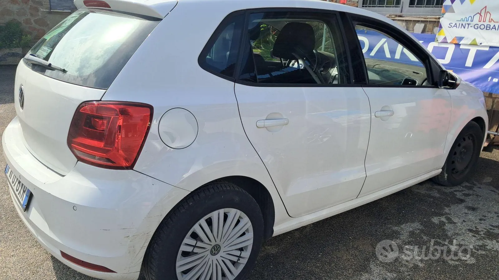 Volkswagen Polo 2017 photo 2