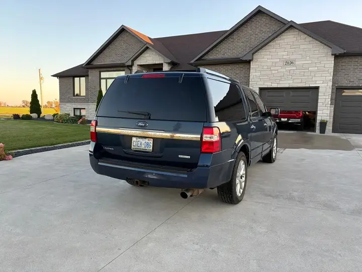 Ford Expedition 2017 photo 3